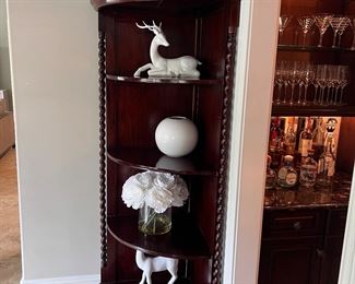 Corner shelf unit 