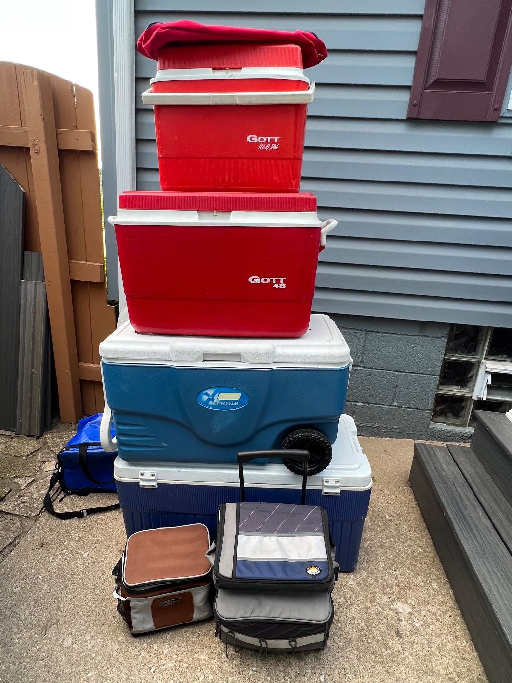 5 Stars!! Best GRIFFITH INDIANA Estate !... starts on 6/17/2023