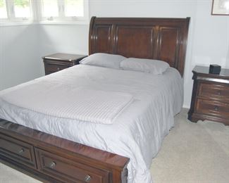 Nice Full Size Bed and Night Stands