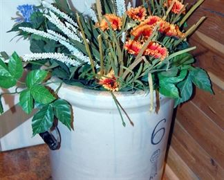 6 Gallon Crock Planter