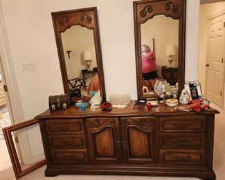 Century Dresser- Made in America- With 2 Mirrors - Can be used without Mirrors 