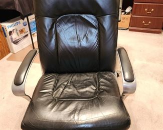 Office Desk Chair - We have 6!