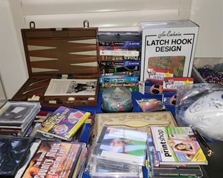 Chess Game - CD's - Latch Hook Design