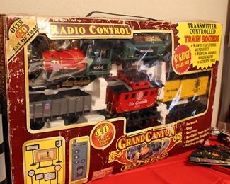 Boxed model train set, Grand Canyon