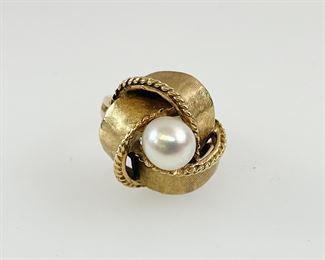 Fine 18K Yellow Gold 7.5mm Pearl Gold Ring Size 6
