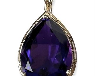 Fine 14k Yellow Gold Amethyst Statement Pendant/Enhancer. 4.8 Grams

