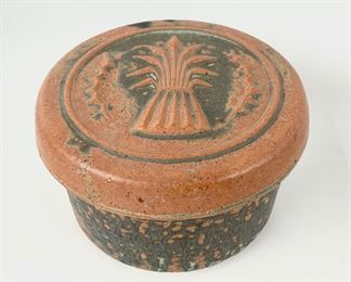 Signed Pigeon Forge D. Ferguson Art Pottery Lidded 5� Bowl
