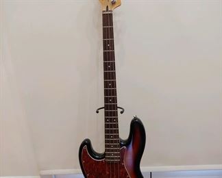 Squier by Fender Jazz Bass