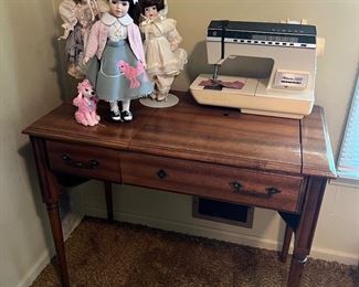 Singer Athena 2000 sewing machine