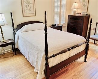 Antique mahogany acorn post bed