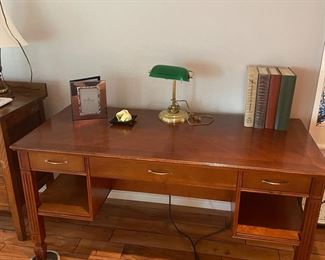 High Quality Writing Desk