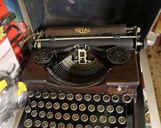1928 Royal Model P Typewriter with Wood Grain Finish and Case