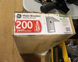 GE Main Breaker Load Center 200 Amp 8-Space 16-Circuit Galvanized Box TM820RCUFL