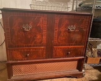 102 Mahogany Chest