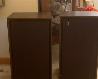 Pair of Jensen Speakers 
