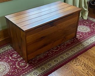 Cedar storage trunk