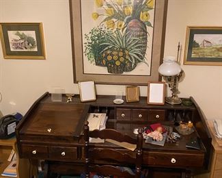 Desk and cool print.