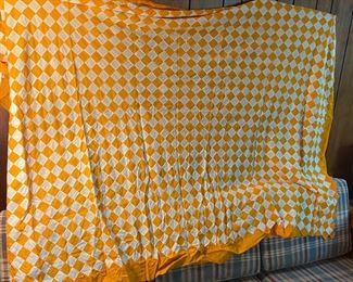 Tennessee Vols quilt topper.