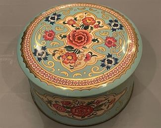 Vintage Daher Decorative Floral Tin
