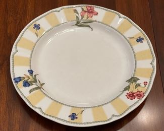 Noritake Summer Estate Dinner Plate X 9