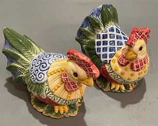 Fitz & Floyd Just Us Chicks Salt & Pepper Shaker Set