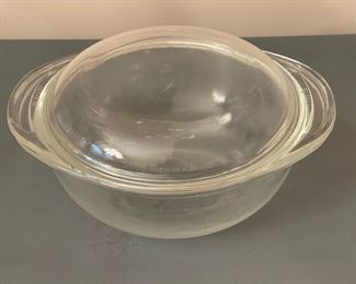 Vintage Pyrex w/ Lid