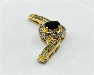 14K Yellow gold pendant with Blue sapphire & diamonds. 5.60 gr ---  $365.-