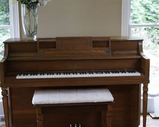 Story & Clark piano
