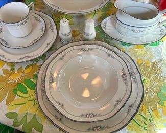 Noritake China 8 piece setting