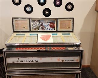 Americana Wurlitzer Juke Box