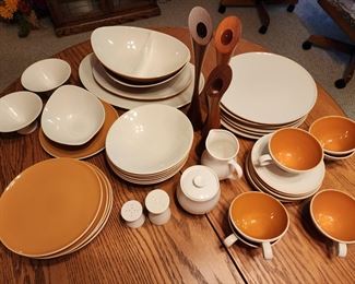 Mid Century Modern Dish Set 