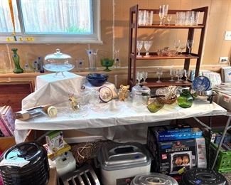 Lots of great kitchen items - Showtime Rotisserie & BBQ in box, Food Dehydrator, Roaster, Wine glasses, Glass cake plate and more  