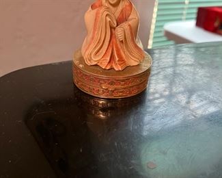 Estée Lauder cinnabar perfume Imperial Princess. 