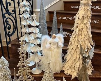 Wonderful Christmas decorations to mix and match!