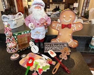 More Christmas decor to spice up your holiday season