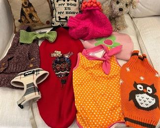 Awesome dog clothing and accessories. These clothes will fit a size medium dog.!