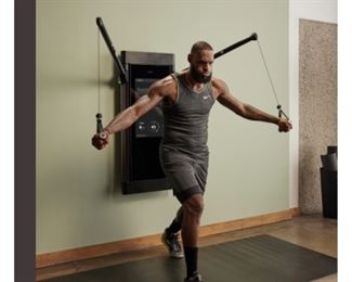 Tonal except use machine with great accessories!!