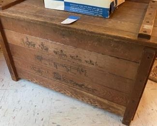 Toy chest-vintage