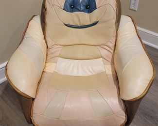 Cute leather chair for the 'Lil ones!