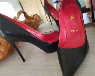 Louboutin 8mm size 40