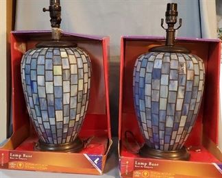 2 Blue Lamps