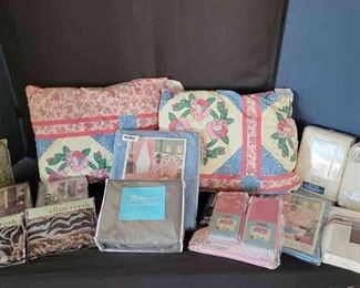 Bedding Window Set Lot