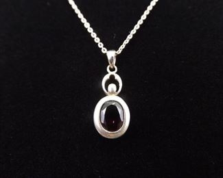 .925 Sterling Silver Faceted Garnet Pendant Necklace
