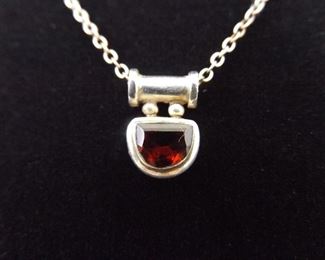 .925 Sterling Silver Faceted Garnet Pendant Necklace
