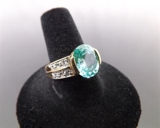 .925 Sterling Silver Oval Cut Topaz Crystal Ring Size 9
