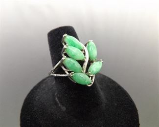 .925 Sterling Silver Jade Pedal Ring Size 7

