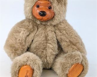 1989 Robert Raikes Bear