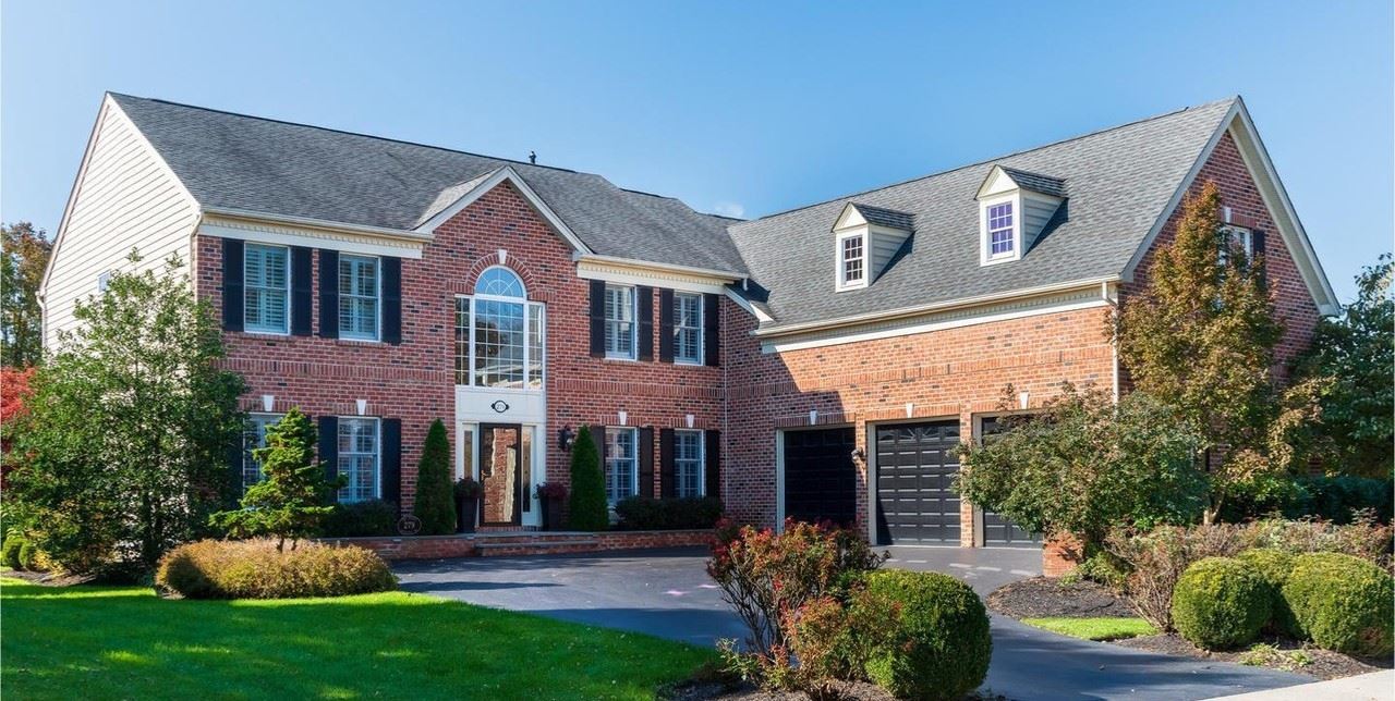 GUNNING AND COMPANY ESTATE SALES IS IN PHOENIXVILL... starts on 8/5/2023