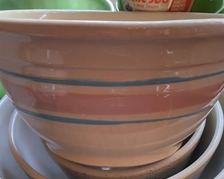 Banded Kitchen Bowl