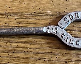 Sorosis Shoes Button Hook